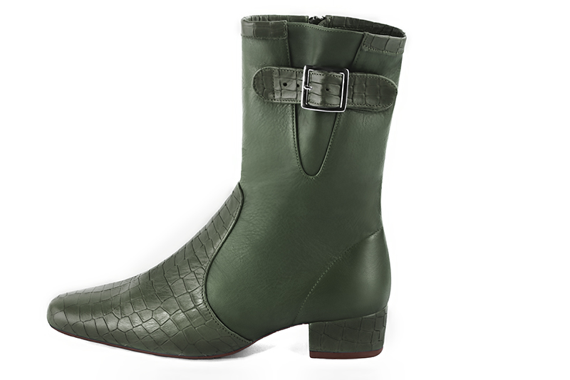 Women's forest green elegant ankle boots, with buckles on the sides. Round toe. Low block heels - Profile view